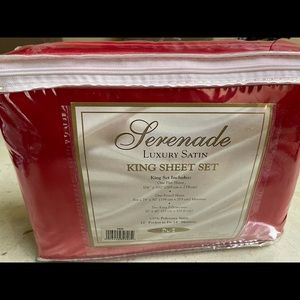 Brand new luxury satin king sheet set